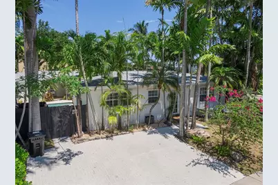 1400 NE 4th Ct, Unit #1, Fort Lauderdale, FL 33301 - Photo 1