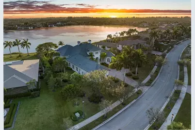 3111  Lake Ridge Ln, Weston, FL 33332 - Photo 2