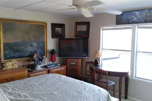 100 N Harbor Dr, Vero Beach, FL 32960 - Photo 8