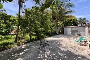 1141 S Ridge Rd, Lantana, FL 33462 - Photo 2