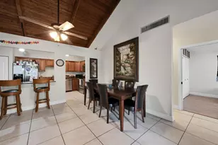 2259 Nova Village Dr, Davie, FL 33317 - Photo 14