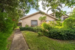 2259 Nova Village Dr, Davie, FL 33317 - Photo 6