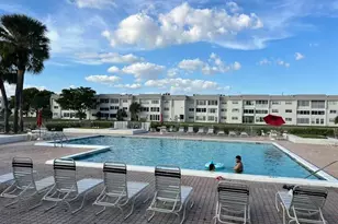 8200 Sunrise Lakes Unit, Sunrise, FL 33322 - Photo 18