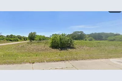 1118  Silverfish Dr, Banyan Village, FL 33935 - Photo 2