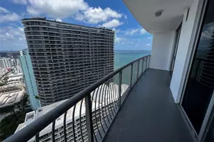 1750 N Bayshore Dr, Miami, FL 33132 - Photo 10