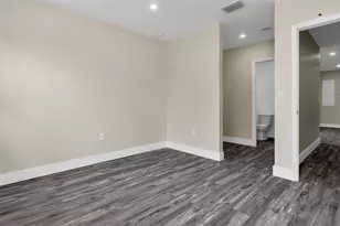 2451A NW 21st St, Fort Lauderdale, FL 33311 - Photo 6