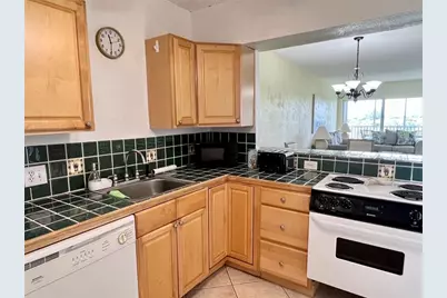 3000 N Palm Aire Dr, Unit #603, Pompano Beach, FL 33069 - Photo 12