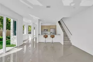 815 NE 17th Ave, Fort Lauderdale, FL 33304 - Photo 14