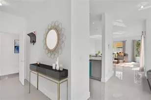 815 NE 17th Ave, Fort Lauderdale, FL 33304 - Photo 2