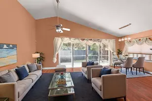 10361 NW 11th Ct, Plantation, FL 33322 - Photo 4