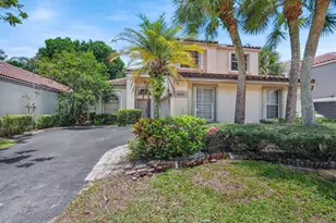 10361 NW 11th Ct, Plantation, FL 33322 - Photo 2