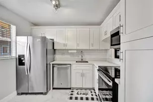 3050 Holiday Springs Blvd, Margate, FL 33063 - Photo 2