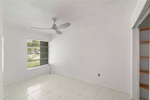 9700 NW 10th St, Pembroke Pines, FL 33024 - Photo 20