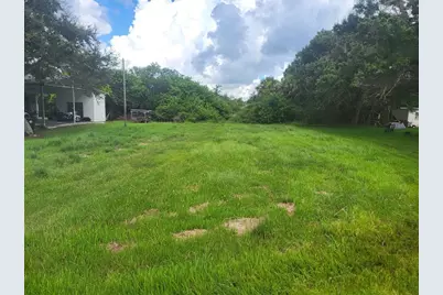 1099  Pine Ave, Moore Haven, FL 33471 - Photo 1