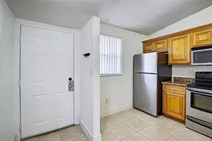 9953 Nob Hill Ct, Sunrise, FL 33351 - Photo 10