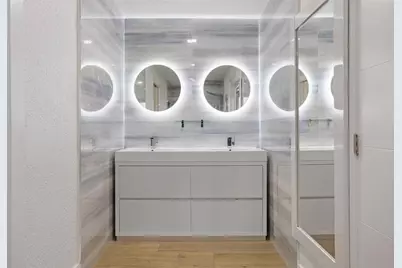 2534  Golf View Dr, Weston, FL 33327 - Photo 24