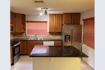 6027 NW 45th Ter, Coconut Creek, FL 33073 - Photo 2