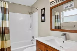 121 Lake Meryl Dr, West Palm Beach, FL 33411 - Photo 18