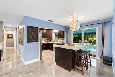 2501 NW 8th Ave, Wilton Manors, FL 33311 - Photo 8