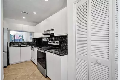 1415 S Miami Rd, Unit #B, Fort Lauderdale, FL 33316 - Photo 10