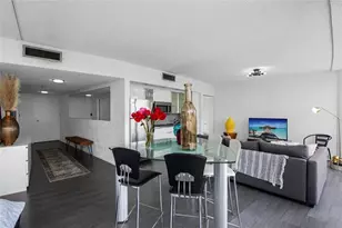 900 Bay Dr, Miami Beach, FL 33141 - Photo 6