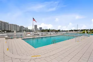 900 Bay Dr, Miami Beach, FL 33141 - Photo 14