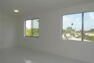 520 Foster Rd, Hallandale Beach, FL 33009 - Photo 4