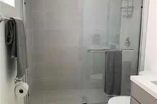 520 Foster Rd, Hallandale Beach, FL 33009 - Photo 6