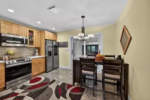 2115 NE 15th Ave, Wilton Manors, FL 33305 - Photo 12