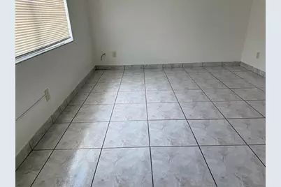 10027 SW Winding Lake Rd, Unit #102, Sunrise, FL 33351 - Photo 12