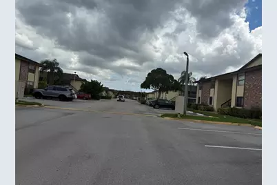 10027 SW Winding Lake Rd, Unit #102, Sunrise, FL 33351 - Photo 26