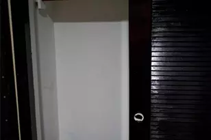 11150 Peachtree Dr, Miami, FL 33161 - Photo 16