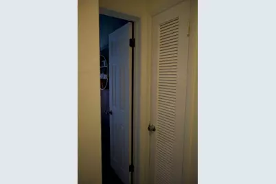 11150  Peachtree Dr, Miami, FL 33161 - Photo 24