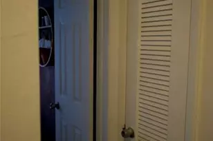 11150 Peachtree Dr, Miami, FL 33161 - Photo 24