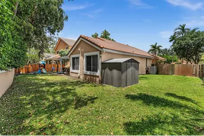 10180 NW 5th St, Plantation, FL 33324 - Photo 46