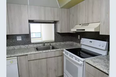 6351 N University Dr, Unit #224, Tamarac, FL 33321 - Photo 10