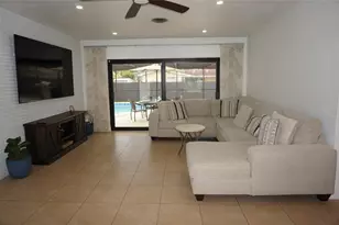 9220 SW 56th St, Miami, FL 33165 - Photo 2