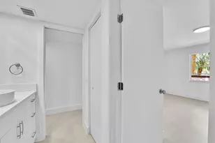 3201 Portofino Point, Coconut Creek, FL 33066 - Photo 18