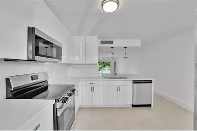 3201  Portofino Pt, Unit #C2, Coconut Creek, FL 33066 - Photo 8