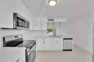 3201 Portofino Point, Coconut Creek, FL 33066 - Photo 8