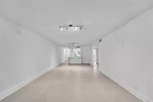 3201 Portofino Point, Coconut Creek, FL 33066 - Photo 14