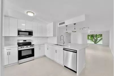 3201  Portofino Pt, Unit #C2, Coconut Creek, FL 33066 - Photo 6