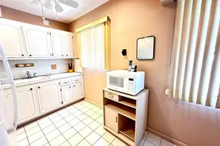 124 Ventnor F, Deerfield Beach, FL 33442 - Photo 10