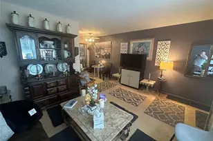 1401 SW 134th Way, Pembroke Pines, FL 33027 - Photo 8