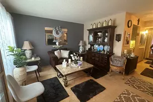 1401 SW 134th Way, Pembroke Pines, FL 33027 - Photo 6