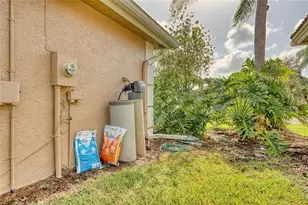 422 NW Dover Ct, Port Saint Lucie, FL 34983 - Photo 40