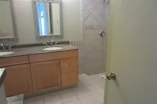 802 Garnet Cir, Weston, FL 33326 - Photo 4