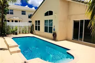9821 Red Heart Ln, Tamarac, FL 33321 - Photo 22