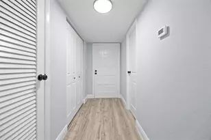 6061 N Falls Cir Dr, Lauderhill, FL 33319 - Photo 10