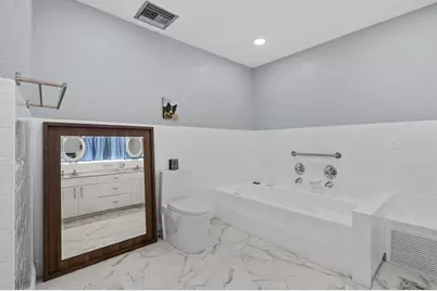 5100  Yellow Pine Ln, Tamarac, FL 33319 - Photo 18